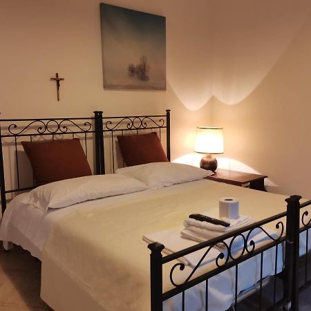 Chez Martha Bed & Breakfast Верона Екстериор снимка