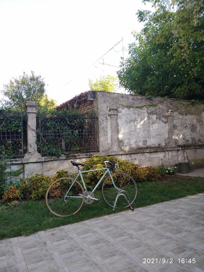 Chez Martha Bed & Breakfast Верона Екстериор снимка