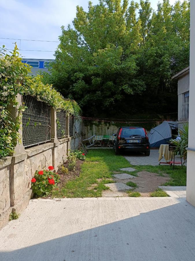 Chez Martha Bed & Breakfast Верона Екстериор снимка